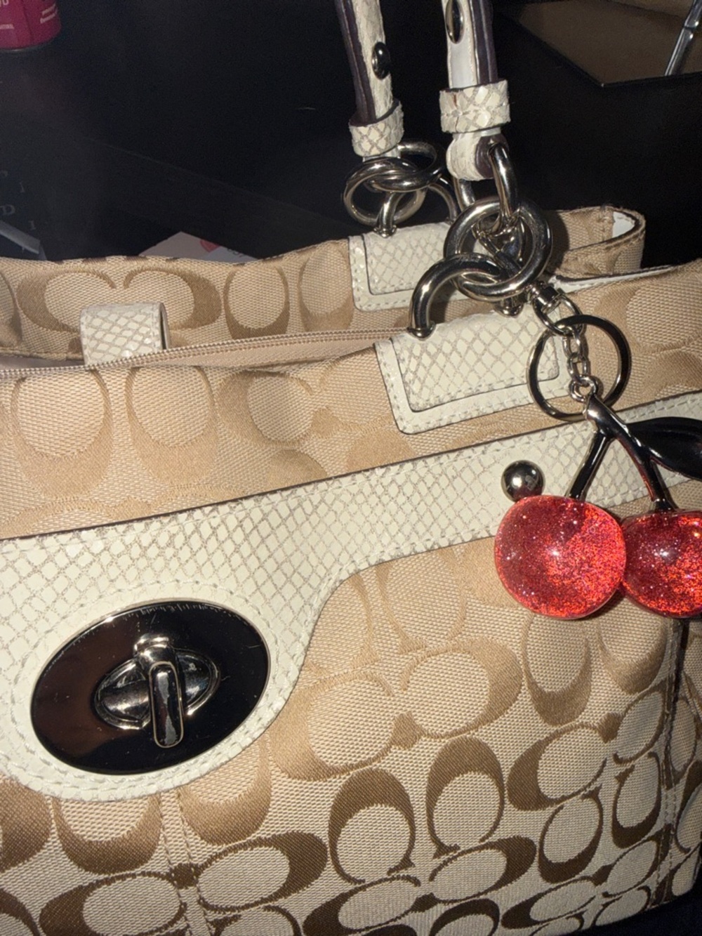 Coach Penelope Signature Shoulder Bag with white snakeskin trim - Picture 13 of 14